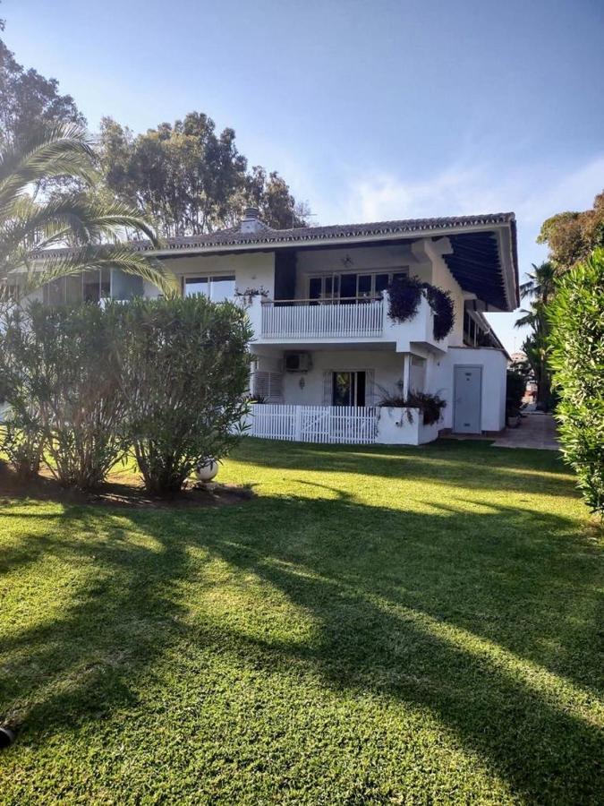 Puerto Banus Apartment Near Beachfront, Sunny Terrace, Pool, Tennis Court, Parking And Movies Projector Marbella Exteriör bild