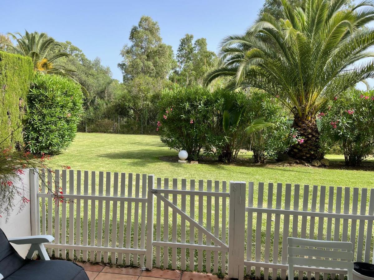 Puerto Banus Apartment Near Beachfront, Sunny Terrace, Pool, Tennis Court, Parking And Movies Projector Marbella Exteriör bild