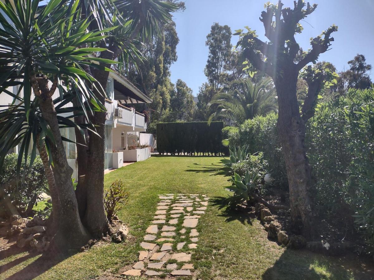 Puerto Banus Apartment Near Beachfront, Sunny Terrace, Pool, Tennis Court, Parking And Movies Projector Marbella Exteriör bild