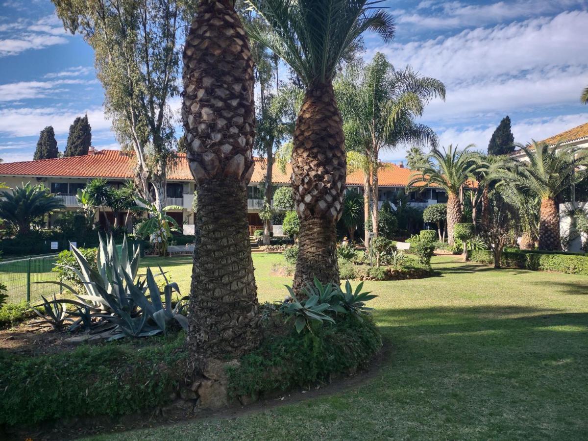 Puerto Banus Apartment Near Beachfront, Sunny Terrace, Pool, Tennis Court, Parking And Movies Projector Marbella Exteriör bild