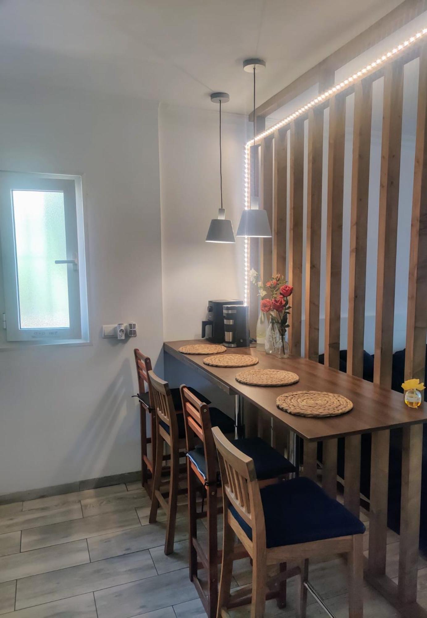 Puerto Banus Apartment Near Beachfront, Sunny Terrace, Pool, Tennis Court, Parking And Movies Projector Marbella Exteriör bild